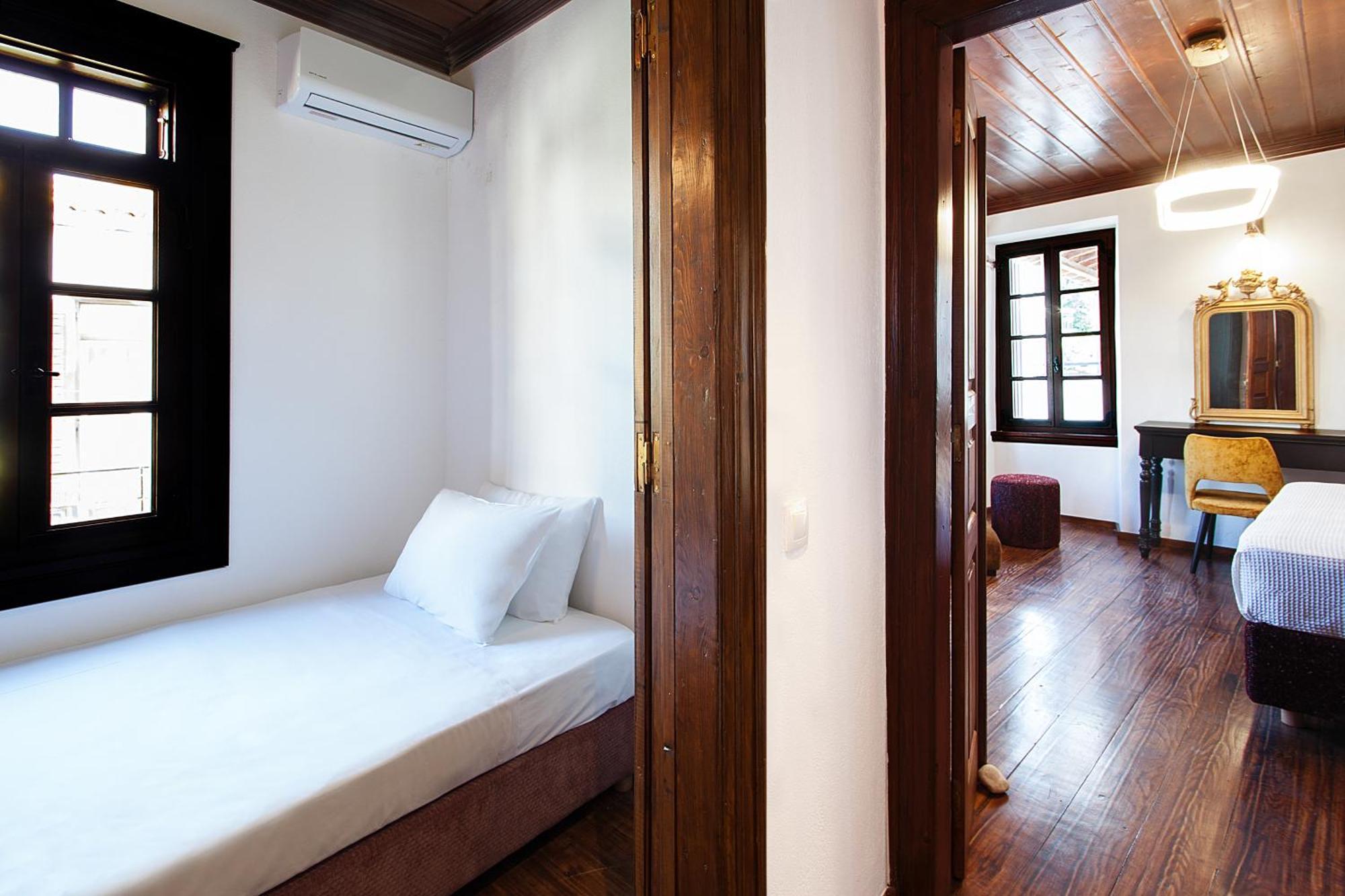 Villa Telegraphus Boutique *